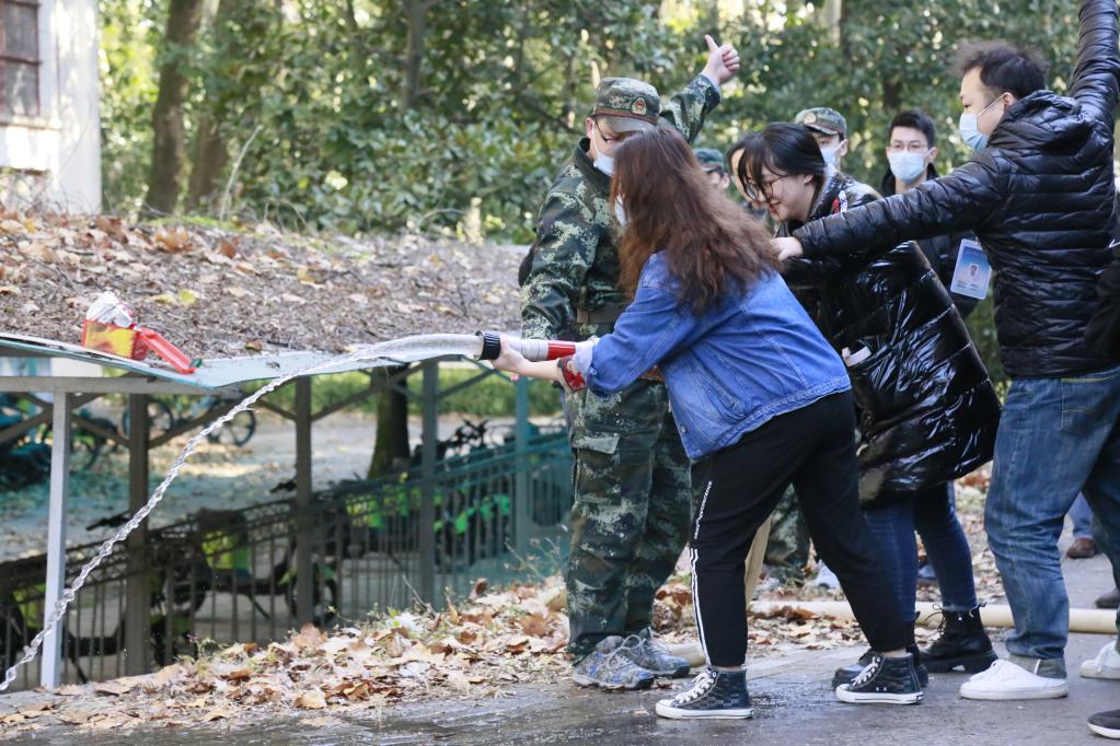 说明: _MG_7156 说明: _MG_7156